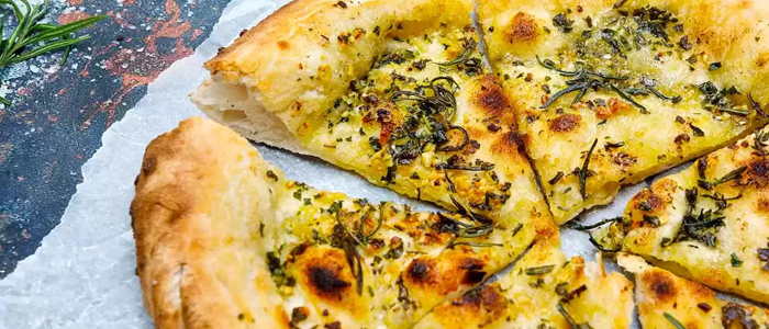 10" Garlic Bread Pizza Base & Cheese 